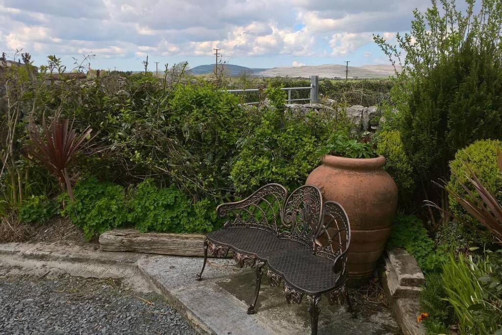 The Burren Art Gallery Built In 1798 Villa Tubber ภายนอก รูปภาพ