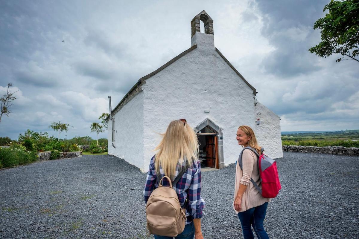 The Burren Art Gallery Built In 1798 Villa Tubber ภายนอก รูปภาพ