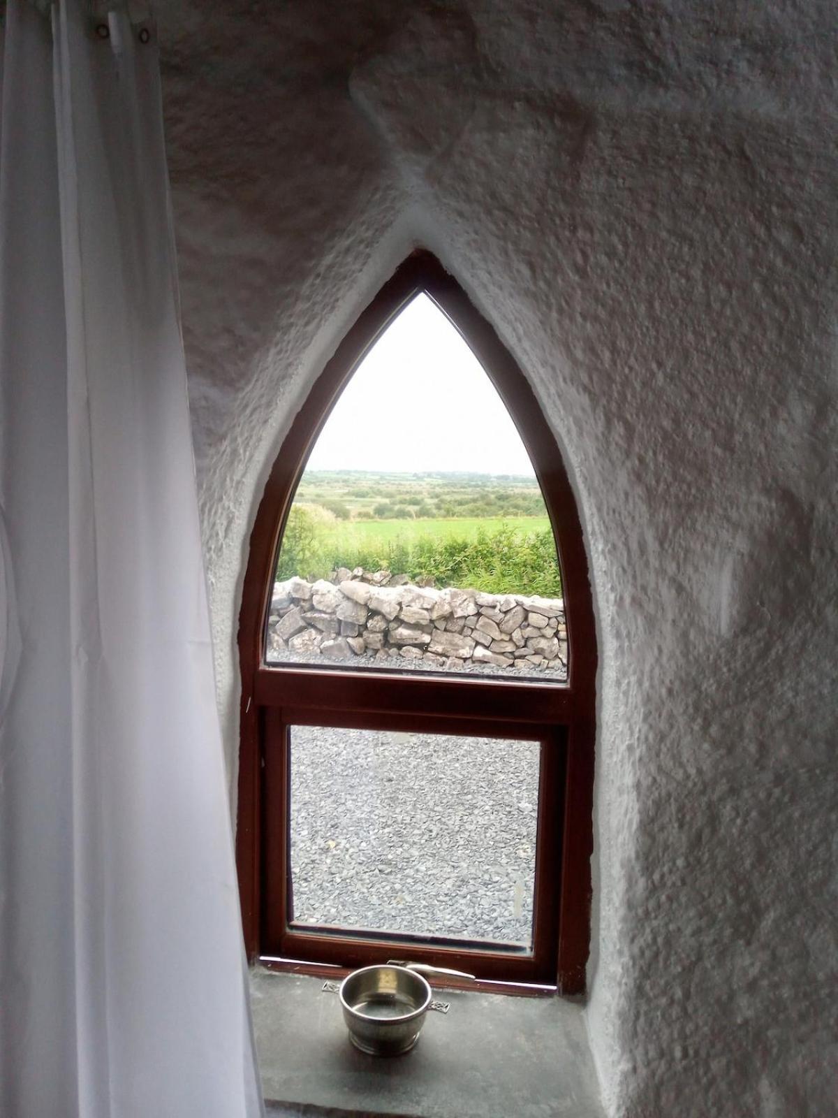The Burren Art Gallery Built In 1798 Villa Tubber ภายนอก รูปภาพ